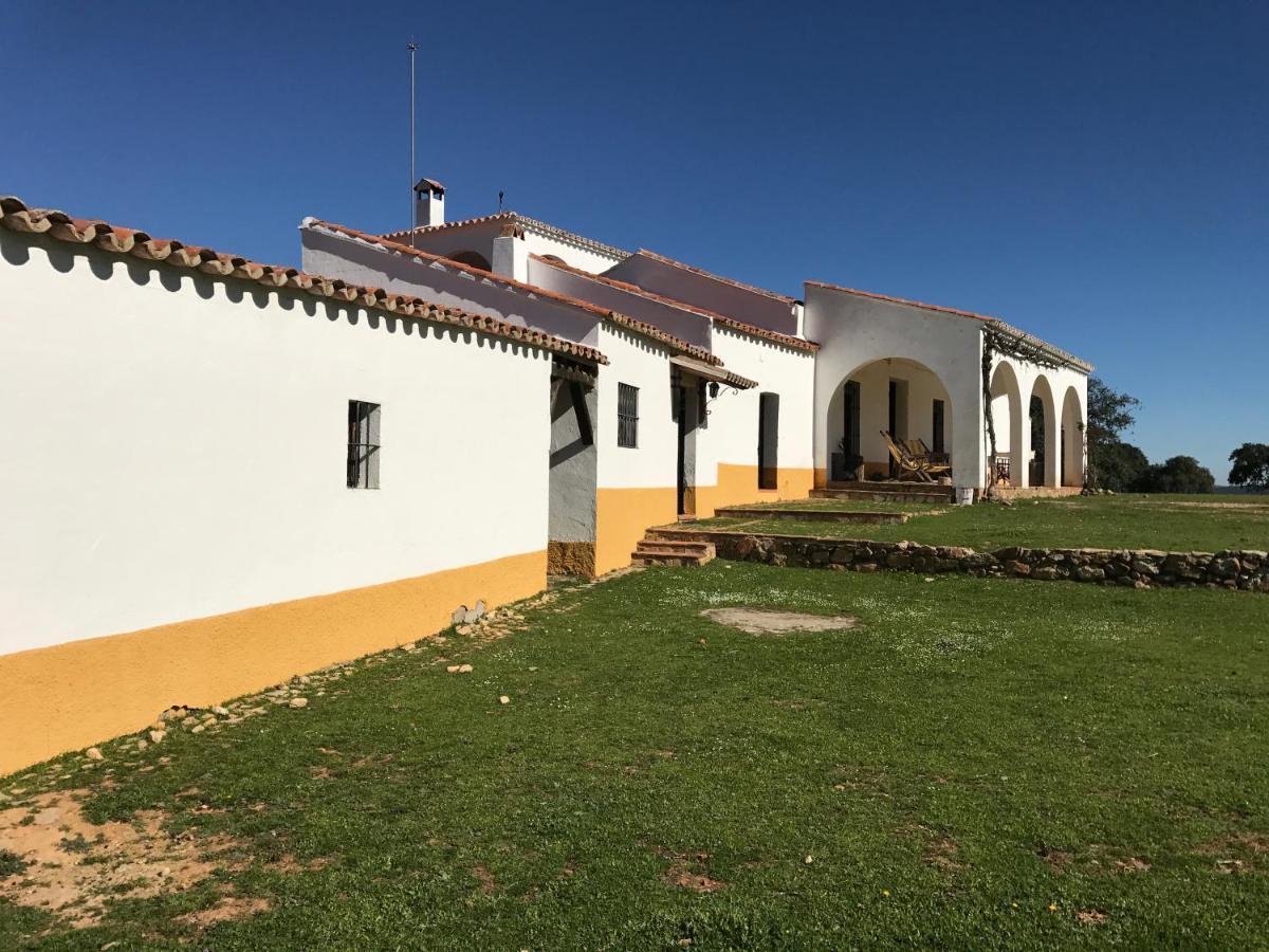 Casa Rural De La Finca Sierra Grande Hornachos Ngoại thất bức ảnh